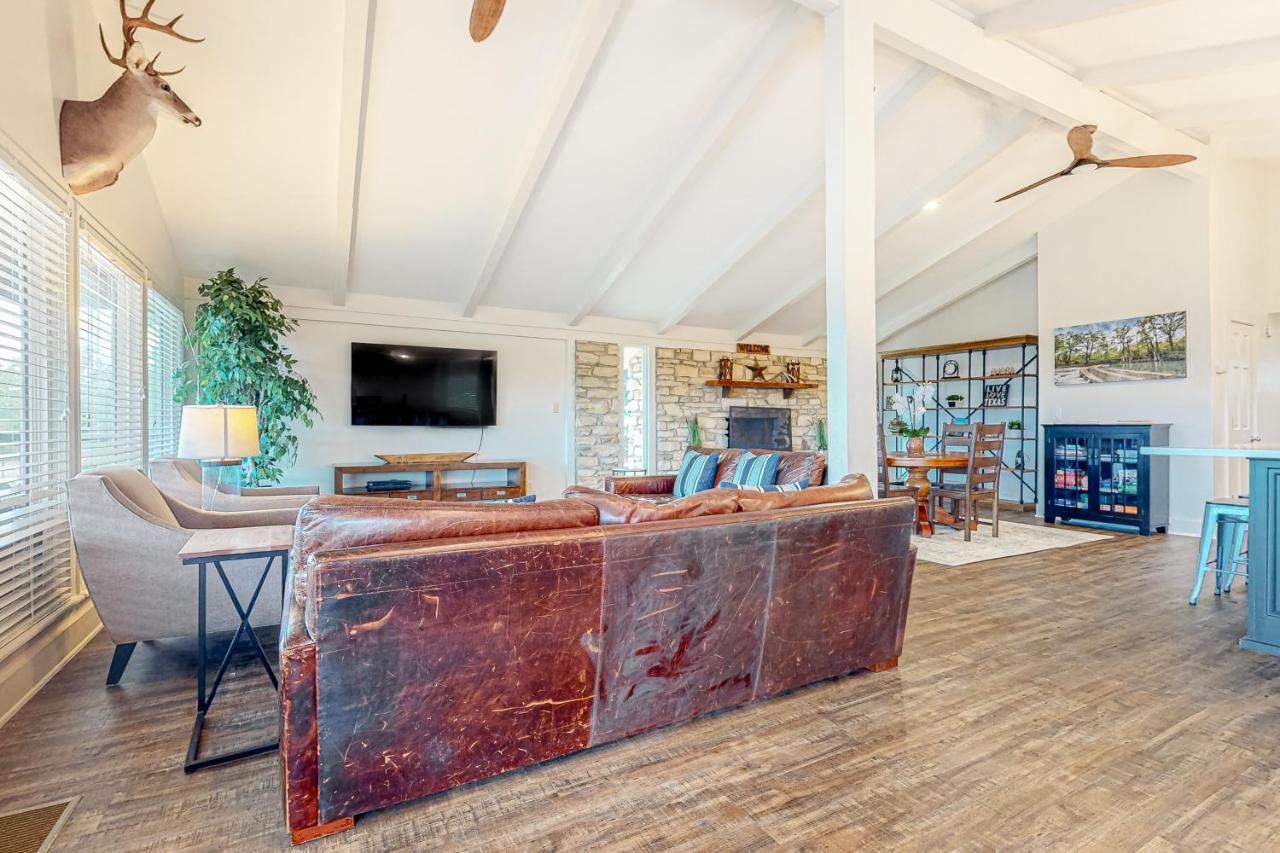Grand River Retreat Wimberley Bagian luar foto
