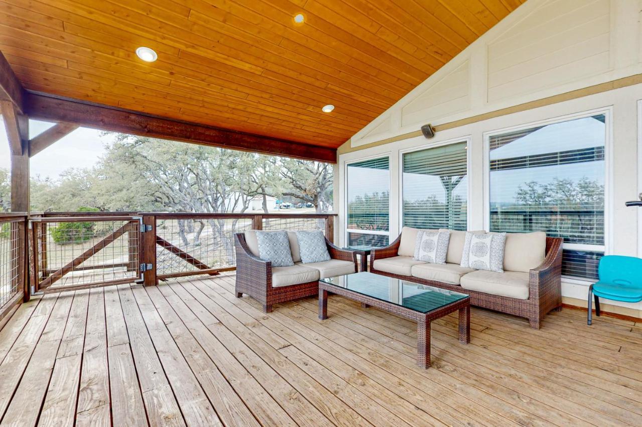 Grand River Retreat Wimberley Bagian luar foto