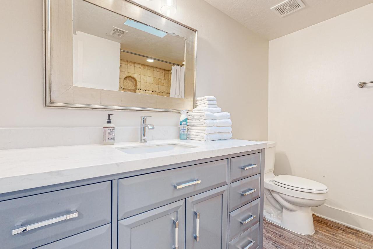 Grand River Retreat Wimberley Bagian luar foto