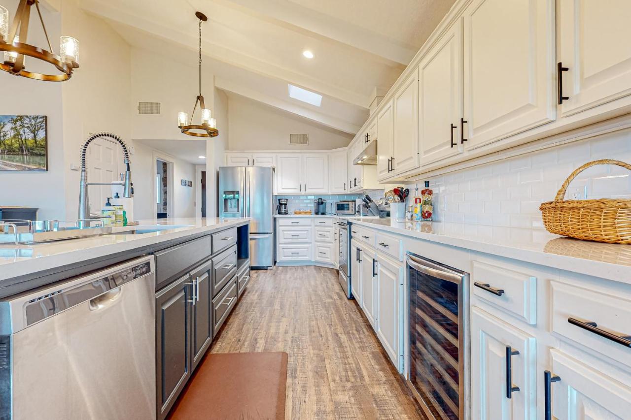 Grand River Retreat Wimberley Bagian luar foto