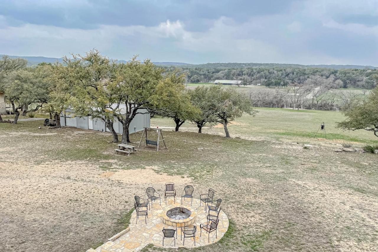 Grand River Retreat Wimberley Bagian luar foto