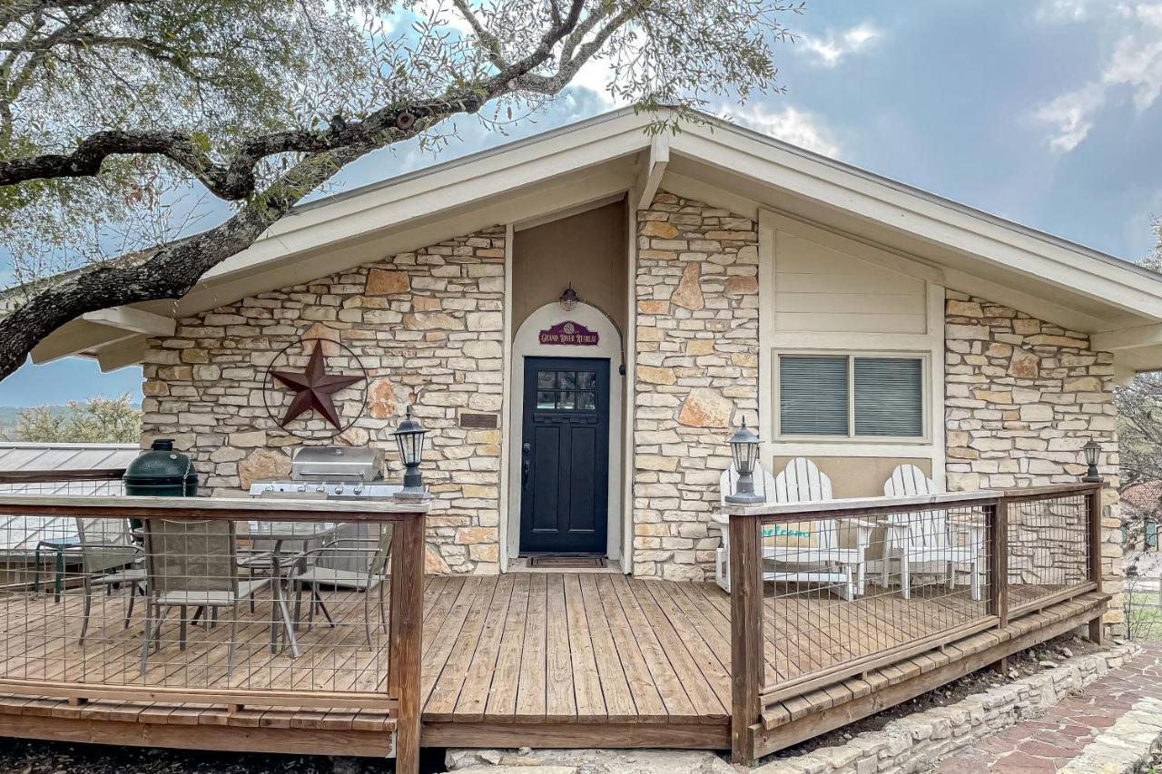 Grand River Retreat Wimberley Bagian luar foto